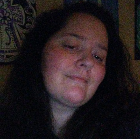 Meet your Posher, Tera - Picture 1 of 1